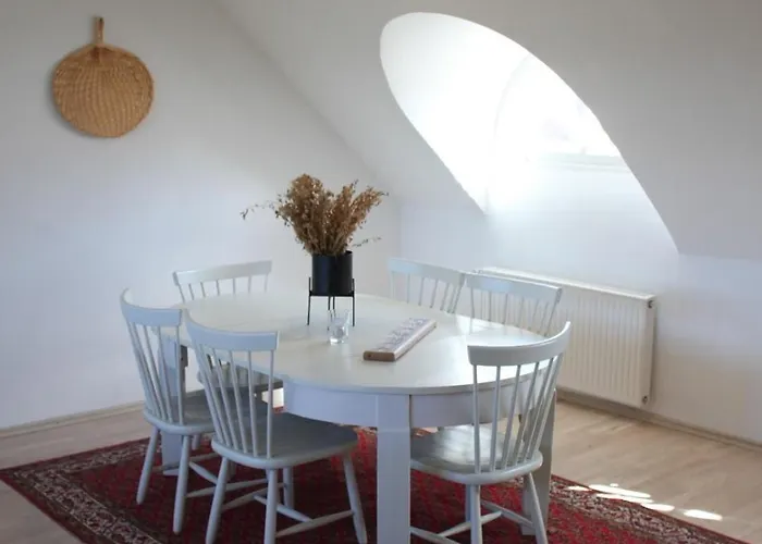 Cozy Penthouse Apartment In Tallinn Town Wall