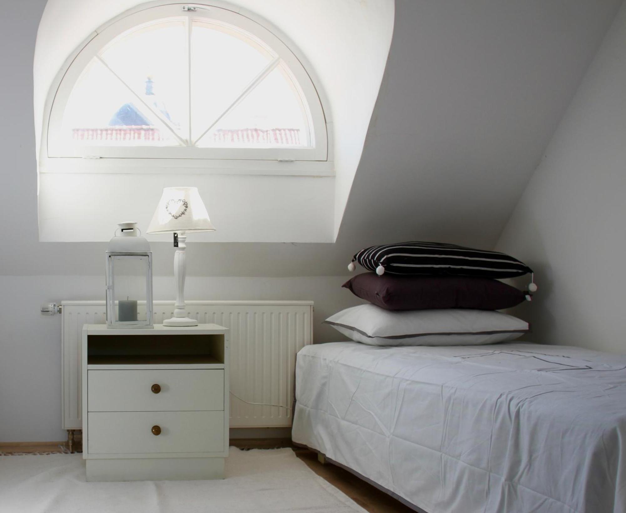 Apartment Cozy Penthouse In Town Wall Reval